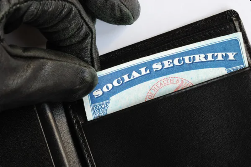 Minnesota's Struggle with Rising Identity Theft A Deep Dive into the Crisis - 1 (800) 880-7954